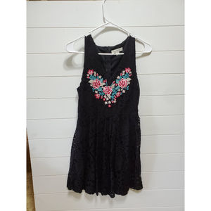 Francesca's halter dress back zip embroidery roses